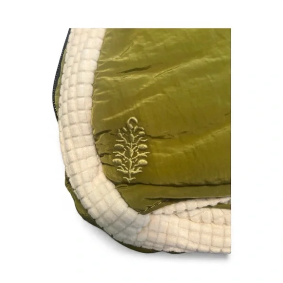 FP Movement Cold Shoulder Sling Bag - Picture 3 of 4